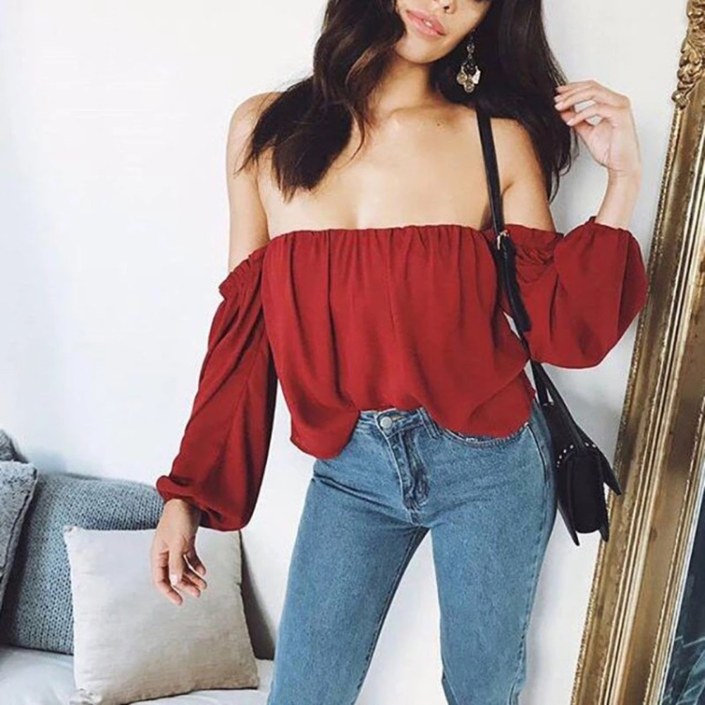 ❣️Off The Shoulder Blouse In Red